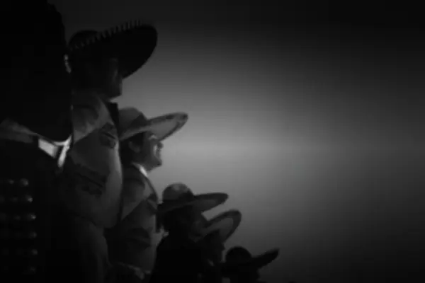 Colegio Liceo del Valle presenta: Gala de oro mexicana