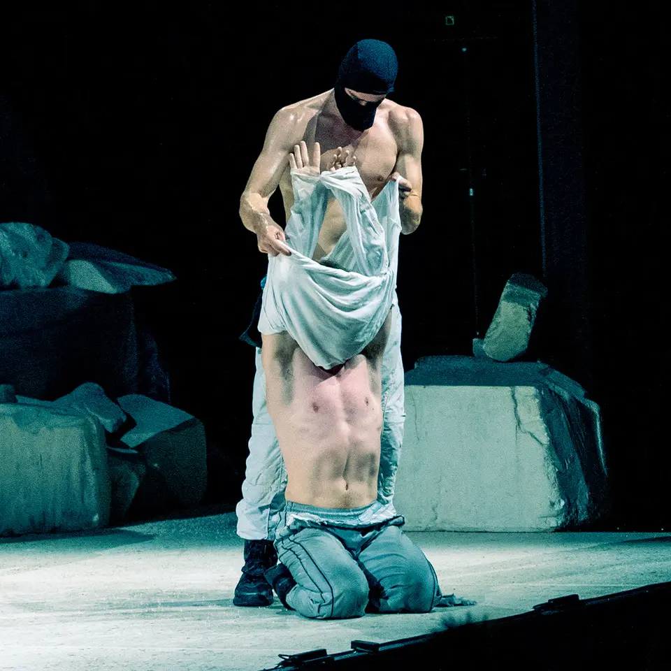 Room with a View — escena